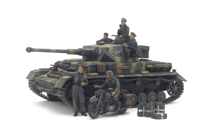 1/35 PZKW IV Ausf.G Early Production & Motorcycle