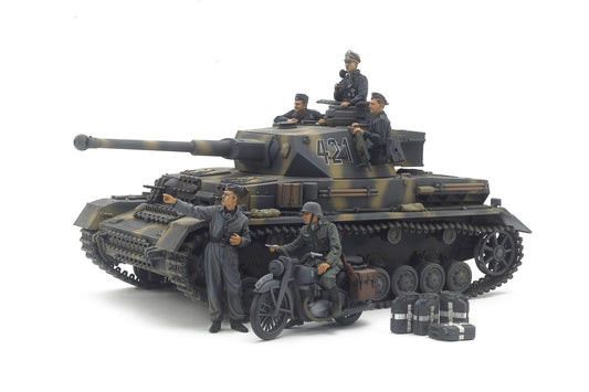 1/35 PZKW IV Ausf.G Early Production & Motorcycle